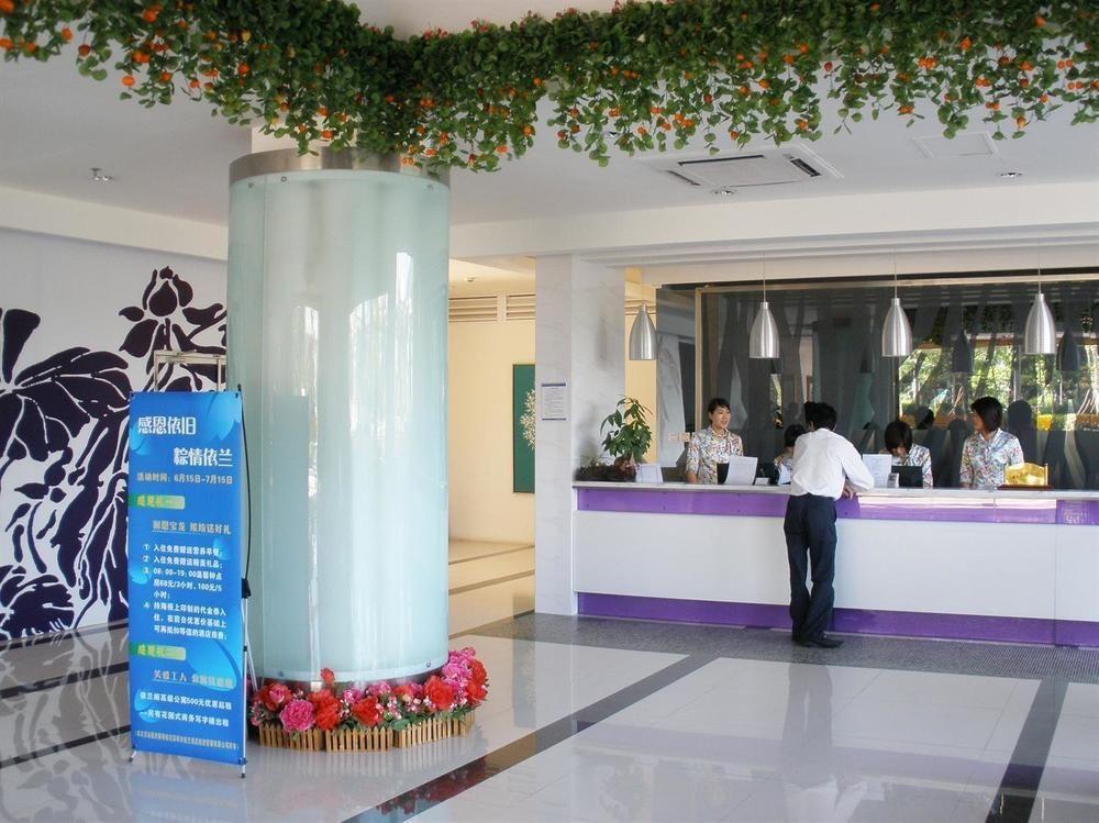 Yilan Hotel Shenzhen Investment Management Co. Ltd エクステリア 写真