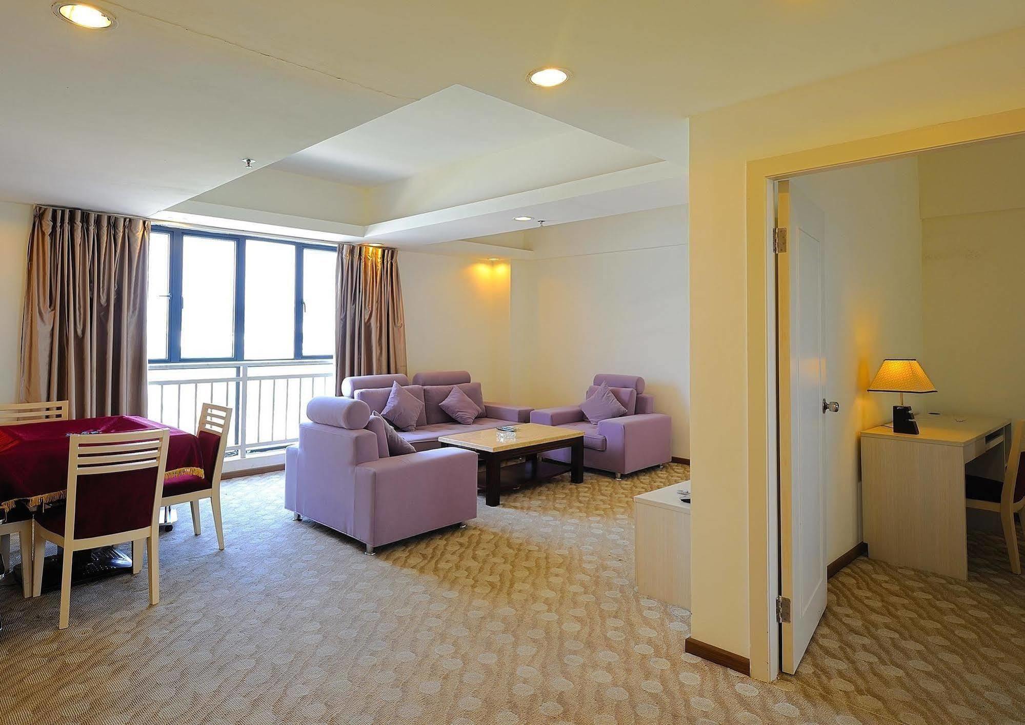 Yilan Hotel Shenzhen Investment Management Co. Ltd エクステリア 写真