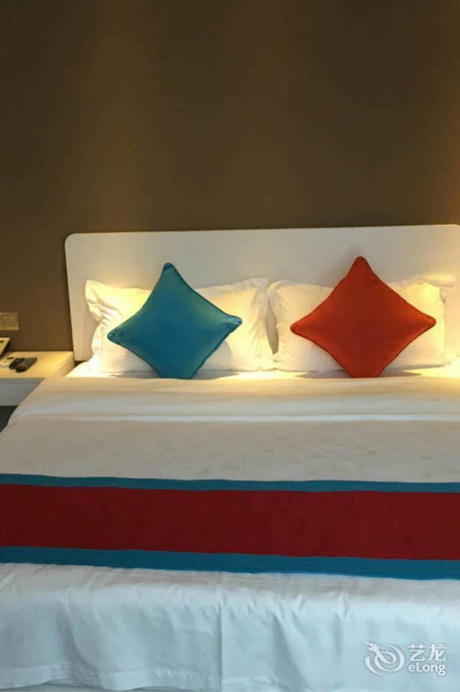 Yilan Hotel Shenzhen Investment Management Co. Ltd エクステリア 写真