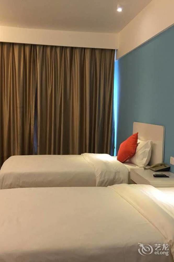 Yilan Hotel Shenzhen Investment Management Co. Ltd エクステリア 写真