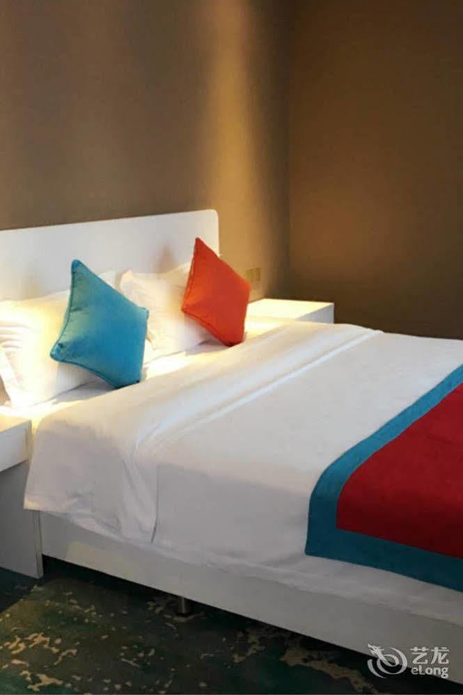 Yilan Hotel Shenzhen Investment Management Co. Ltd エクステリア 写真