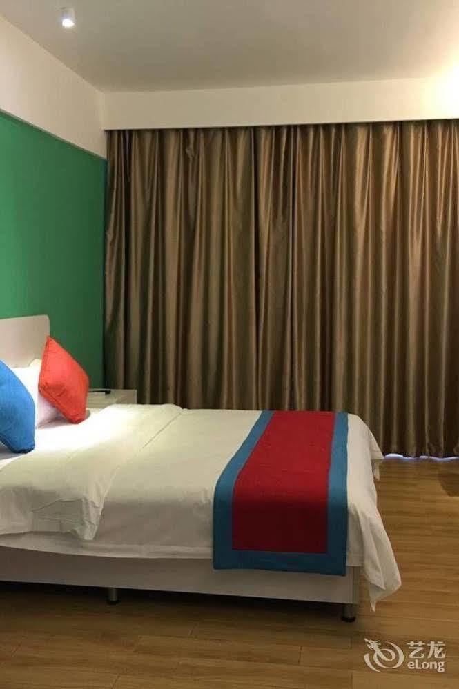 Yilan Hotel Shenzhen Investment Management Co. Ltd エクステリア 写真
